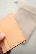 Load image into Gallery viewer, Four Pocket Cardcase - Natural Buttero Vegtan