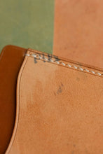 Load image into Gallery viewer, Three Pocket Minimalist - Bourbon, Reversed Middleborough Shell Cordovan & Cream Thread