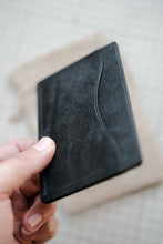 Load image into Gallery viewer, Three Pocket Minimalist - Nero Pueblo Leather