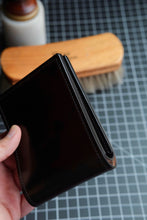 Load image into Gallery viewer, Eight Pocket Traditional Bifold - Horween Color #8 Shell Cordovan