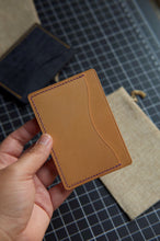 Load image into Gallery viewer, Three Pocket Minimalist - Natural Italian Vegtan & Purple Thread