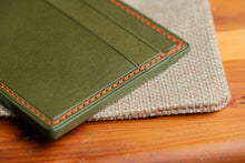 Load image into Gallery viewer, Five Pocket Cardcase - Olive Italian Vegtan & En Fuego Thread