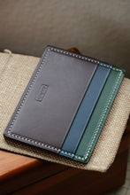 Load image into Gallery viewer, Five Pocket Cardcase - Rainbow Buttero Italian Vegtan