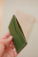 Load image into Gallery viewer, Three Pocket Minimalist - Olive Minerva Leather