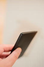 Load image into Gallery viewer, Three Pocket Minimalist - Black Italian Vegtan