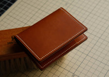 Load image into Gallery viewer, Compact Bifold - Cognac Italian Vegtan and Saphire Chèvre