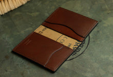 Load image into Gallery viewer, Compact Bifold - Dark Cognac Horween Shell Cordovan & Chocolate Italian Vegtan
