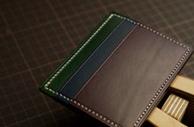 Load image into Gallery viewer, Five Pocket Cardcase - Rainbow Italian Vegtan