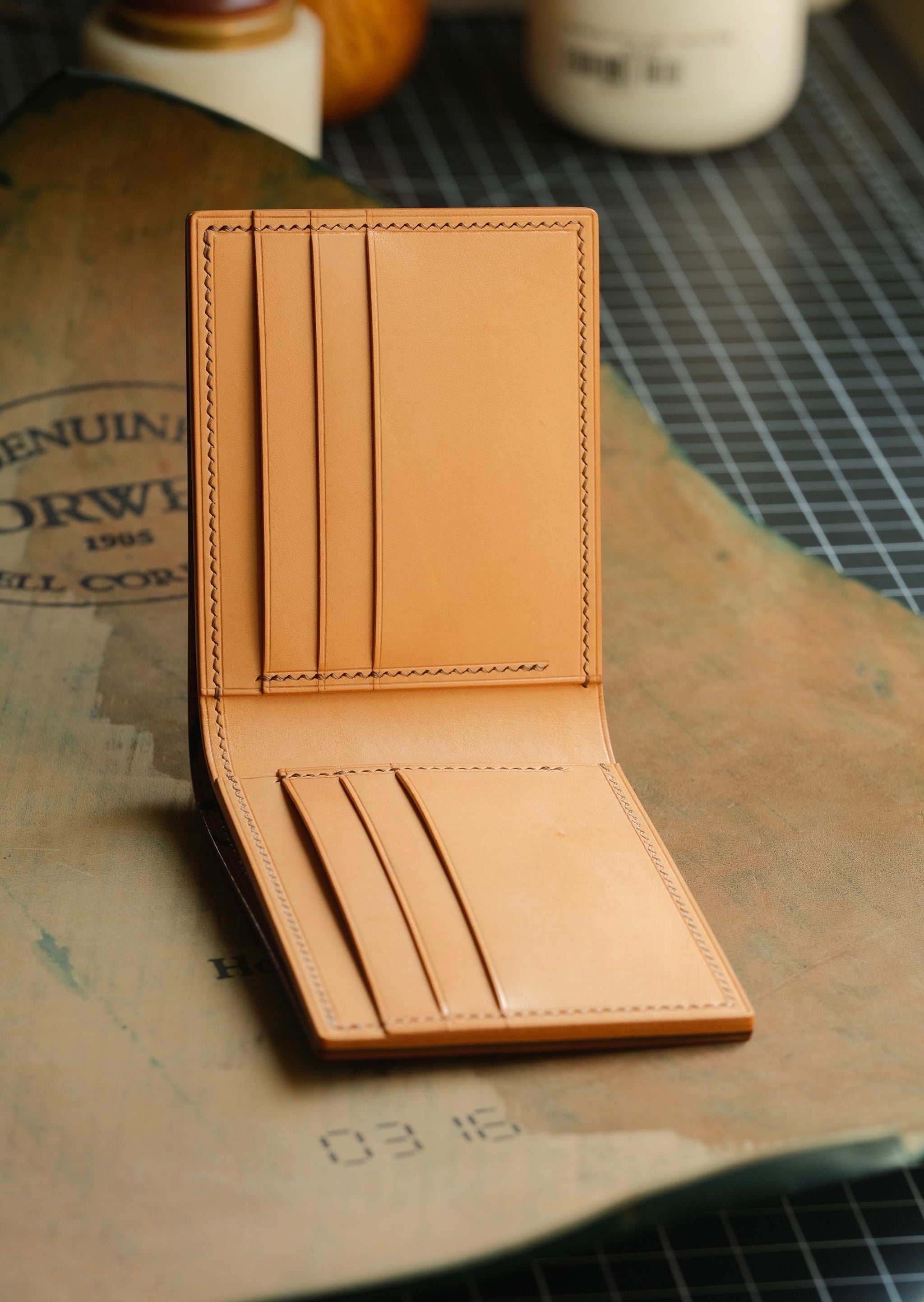 Eight Pocket Traditional Bifold - Horween Middleborough Shell