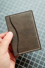 Load image into Gallery viewer, Three Pocket Minimalist - Grey Italian Vegtan &amp; Natural Thread
