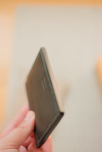 Load image into Gallery viewer, Three Pocket Minimalist - Green Black Wax Burro
