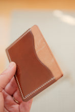 Load image into Gallery viewer, Three Pocket Minimalist - Garnet, Reversed Bourbon, Reversed Black and Bourbon Horween Shell Cordovan
